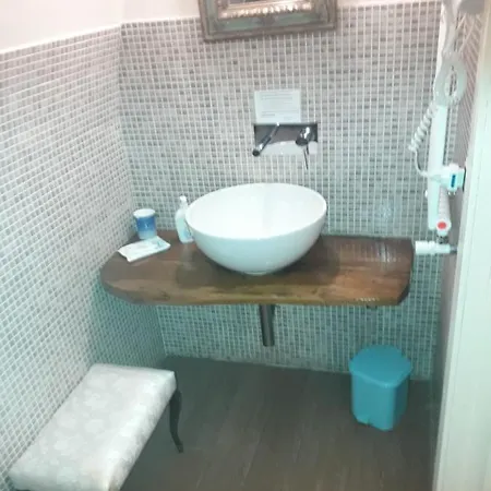 Vecchia Suppenna Bed & Breakfast 2*